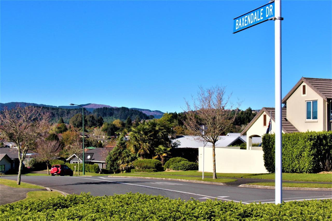 Family Getaway Villa Rotorua Eksteriør bilde